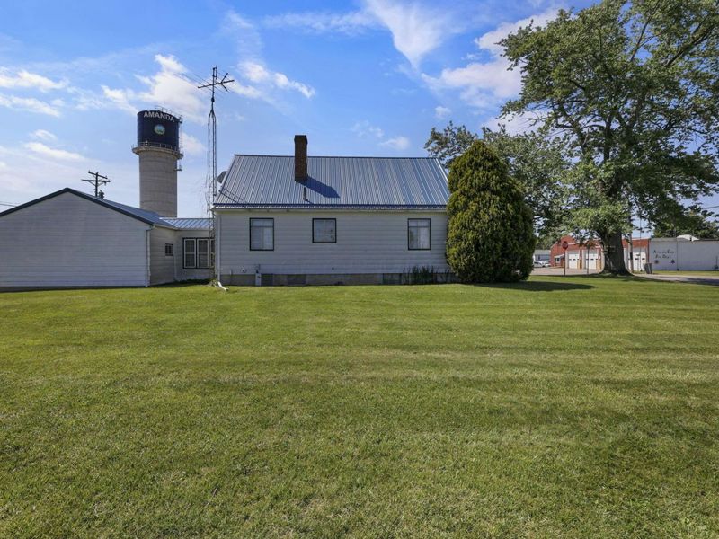 300 N Johns Street , Amanda, OH 43102 Photo 35