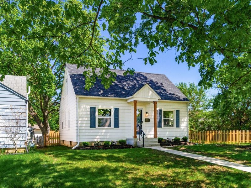 392 E Jeffrey Place, Columbus, OH 43214 Photo 3