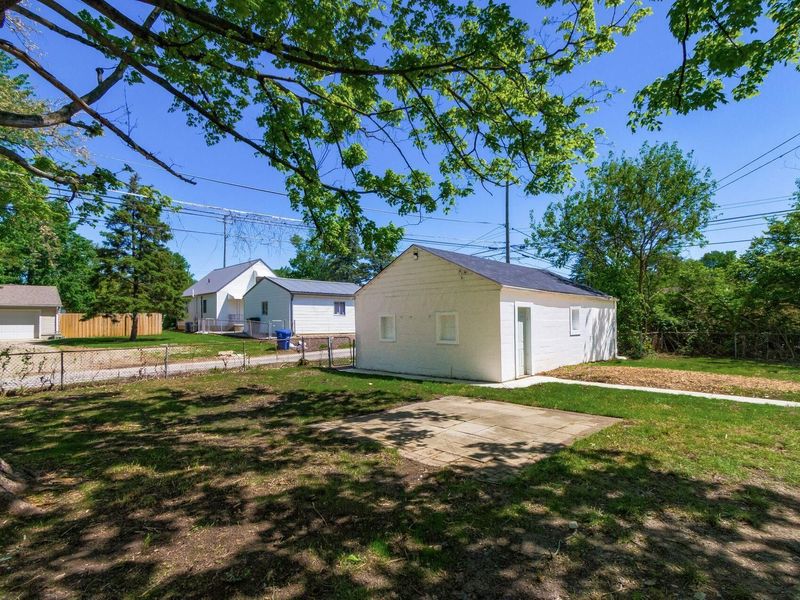 392 E Jeffrey Place, Columbus, OH 43214 Photo 34