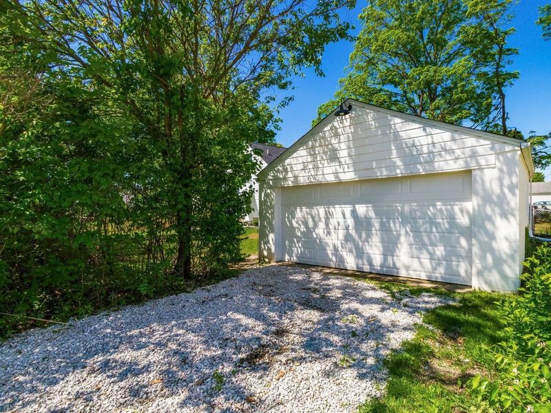 392 E Jeffrey Place, Columbus, OH 43214 Photo 36