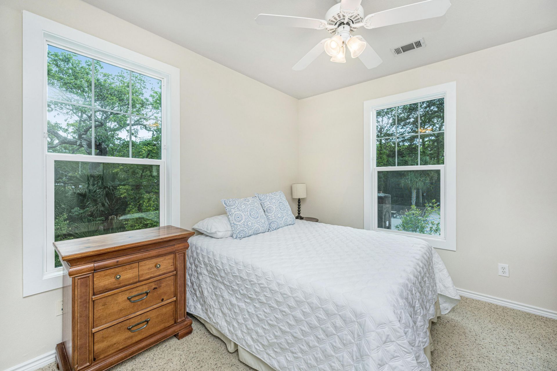 130 River Landing Drive Photo 13