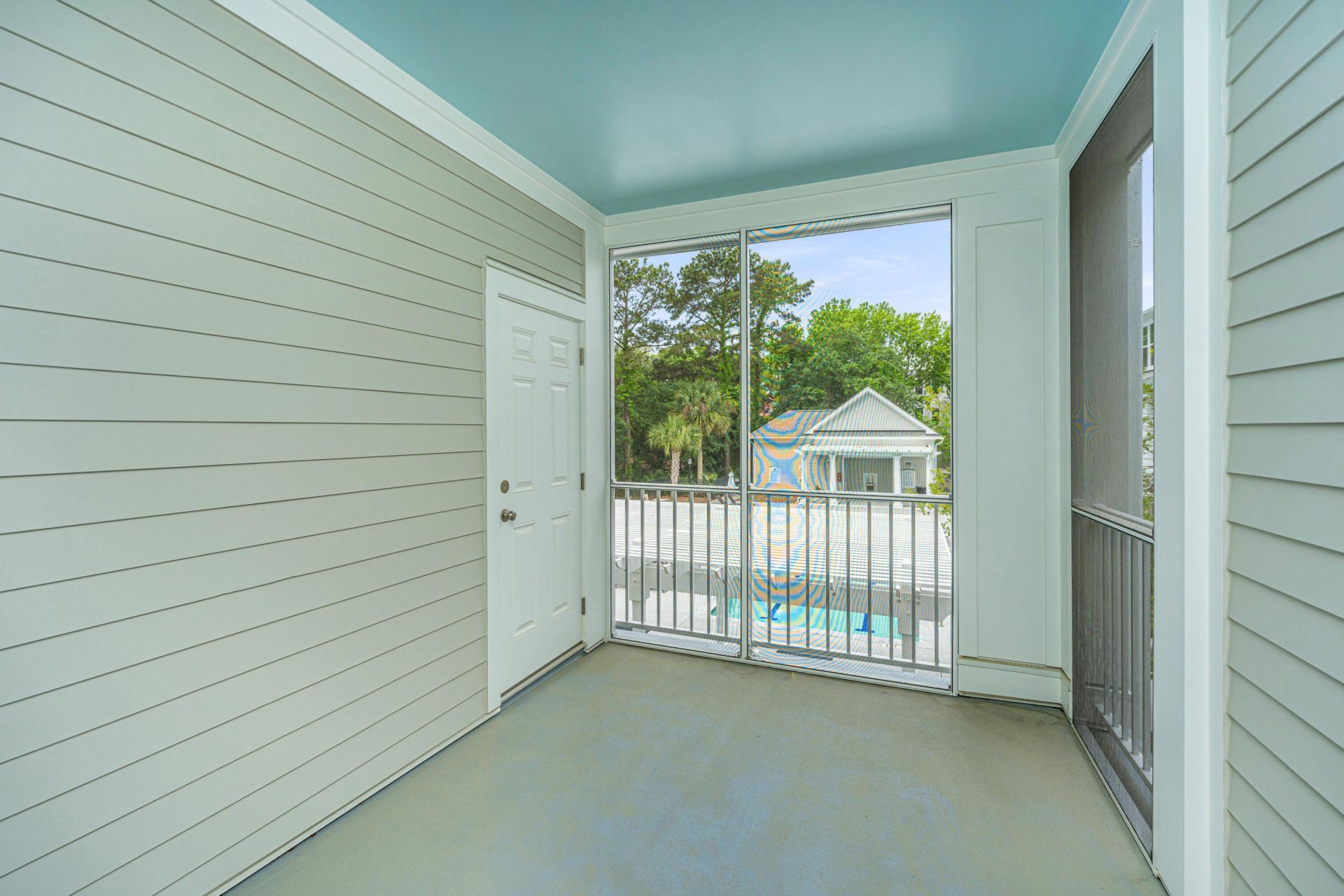 130 River Landing Drive Photo 17