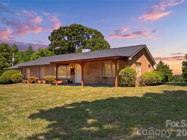1333 Eufola Road , Statesville, NC 28677
