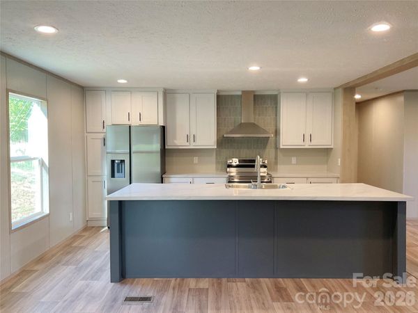 2226 Harris Henrietta Road, Mooresboro, NC 28114