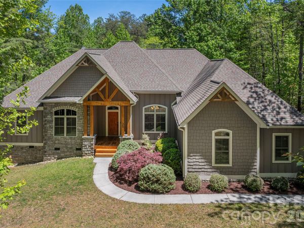 349 Freedom Trail Court , Zirconia, NC 28790