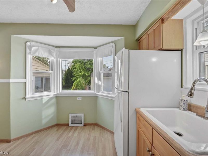 15027 Rosemary Avenue, Cleveland, OH 44111 Photo 15