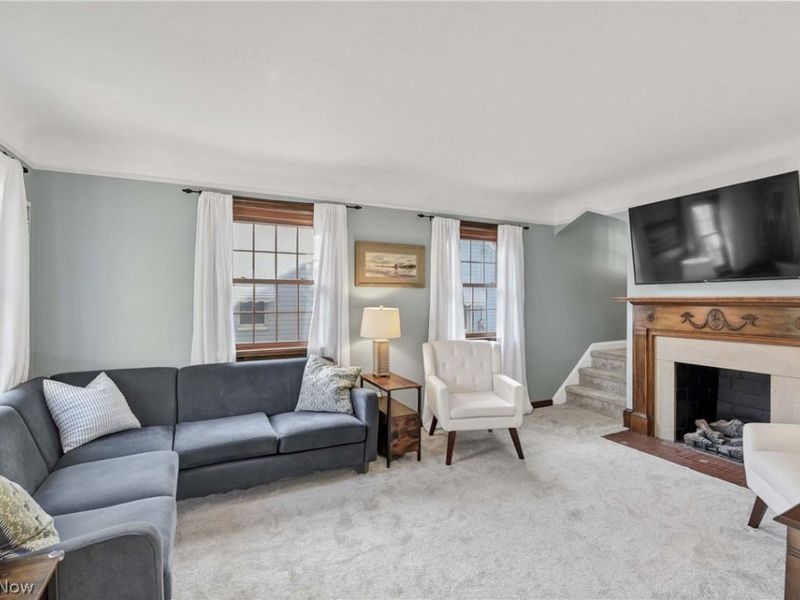 15027 Rosemary Avenue, Cleveland, OH 44111 Photo 2