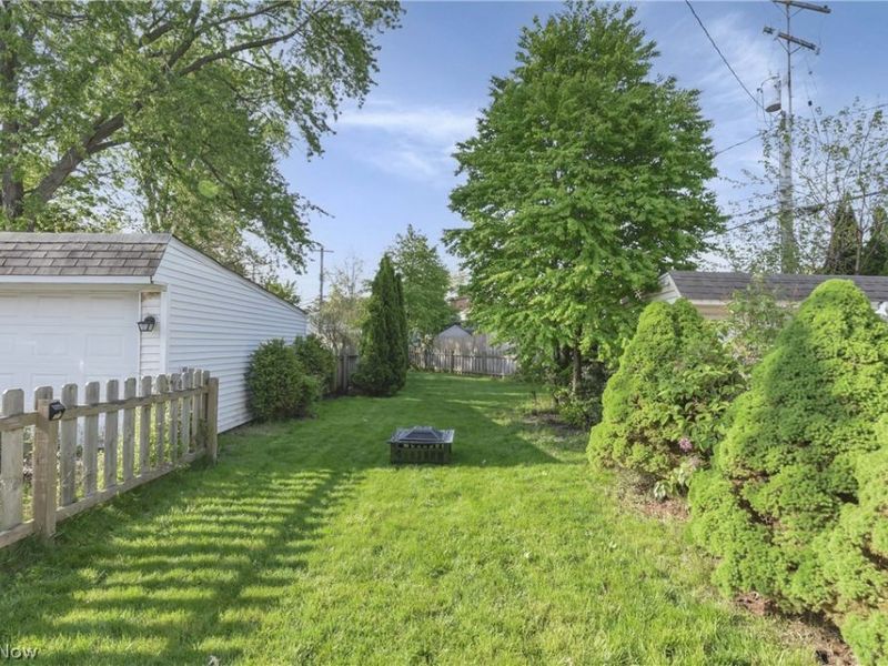 15027 Rosemary Avenue, Cleveland, OH 44111 Photo 33