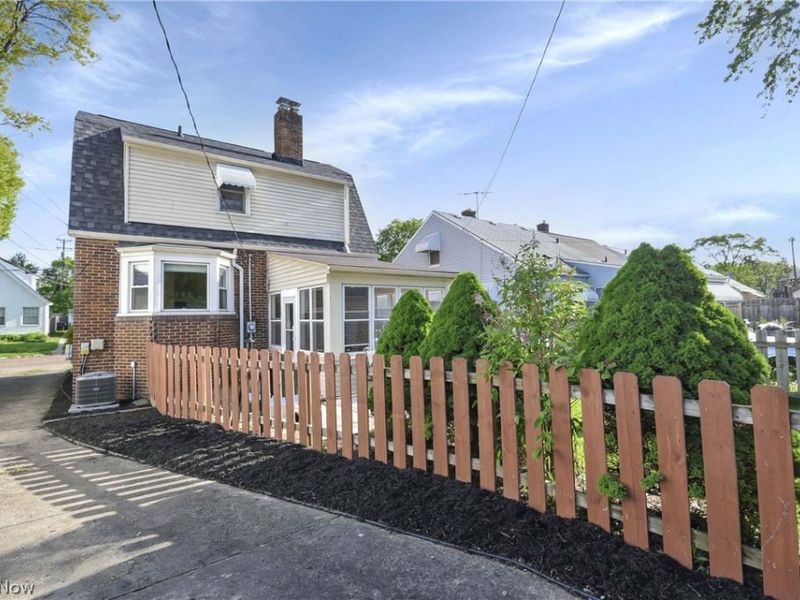 15027 Rosemary Avenue, Cleveland, OH 44111 Photo 35