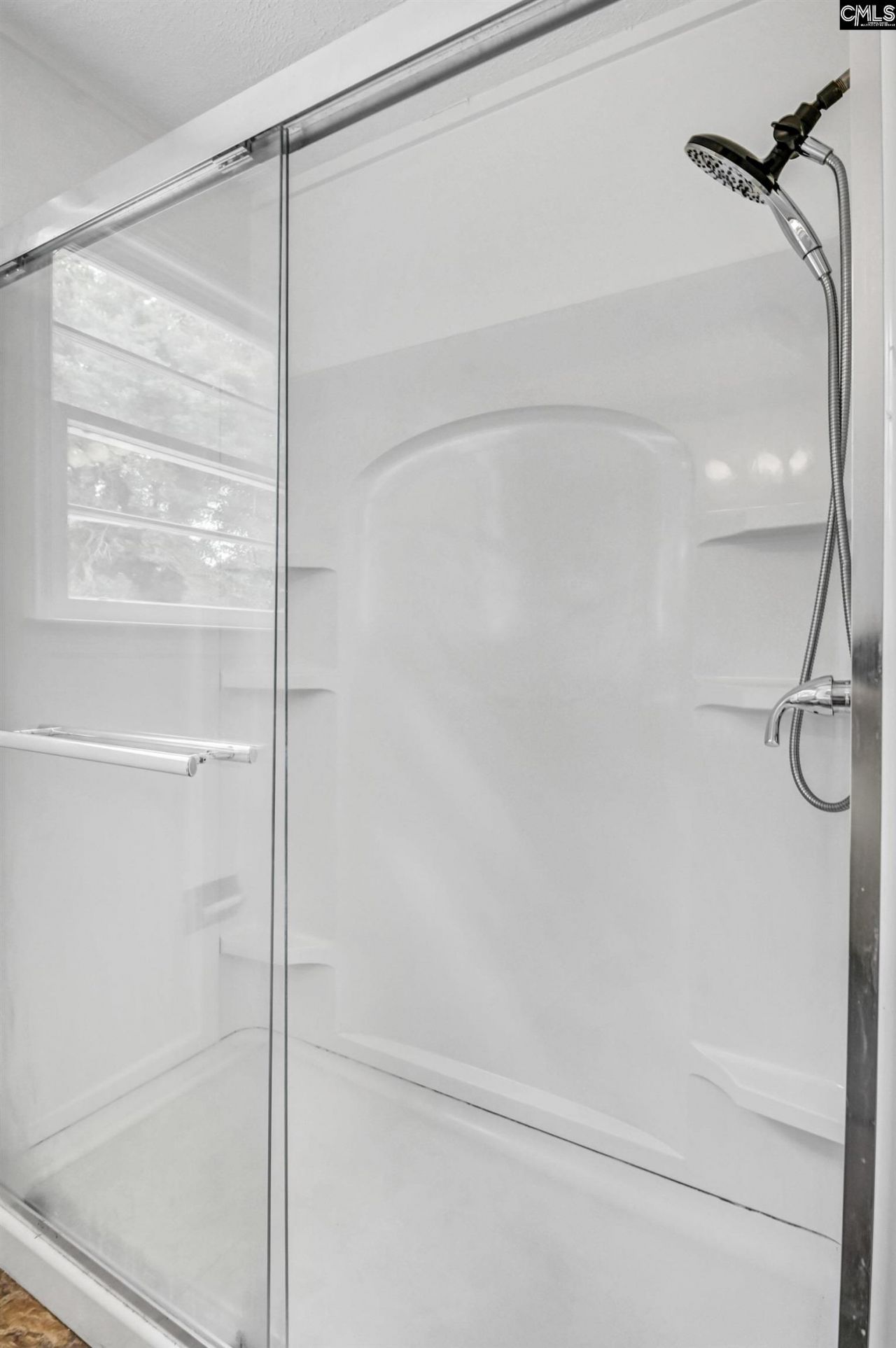 1413 Caroline Road  Photo 10