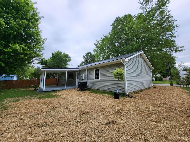 108 Lee Ann Court, Blanchester, OH 45107 Photo 2