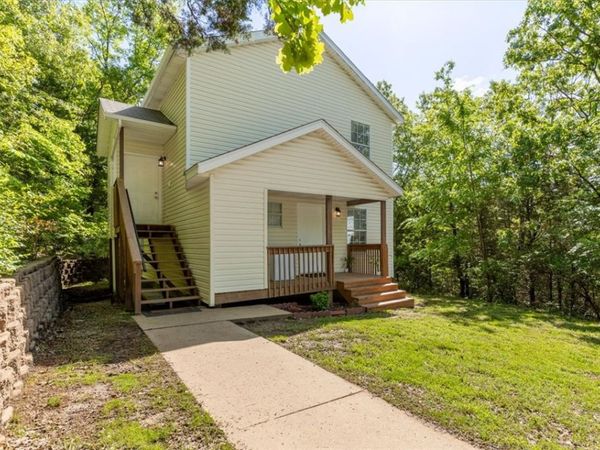1502 E 5th Street , Fayetteville, AR 72701