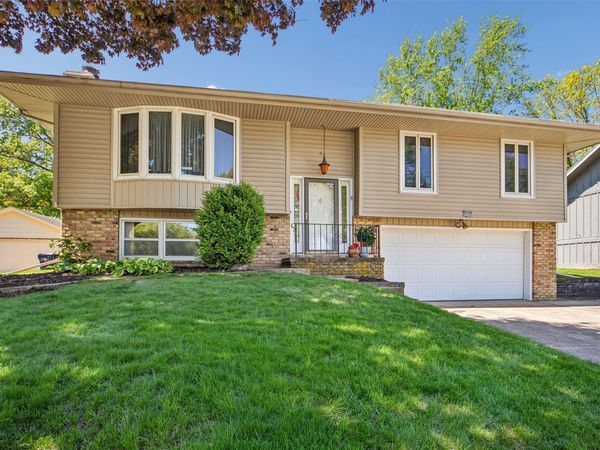 4028 81st Street, Urbandale, IA 50322