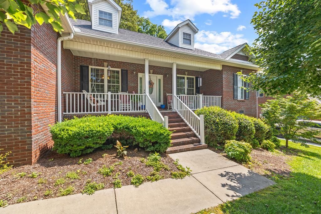 1323 Buckingham Place, Cookeville, TN 38501 Main Photo