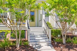 1864 Village Crossing Drive photo 4