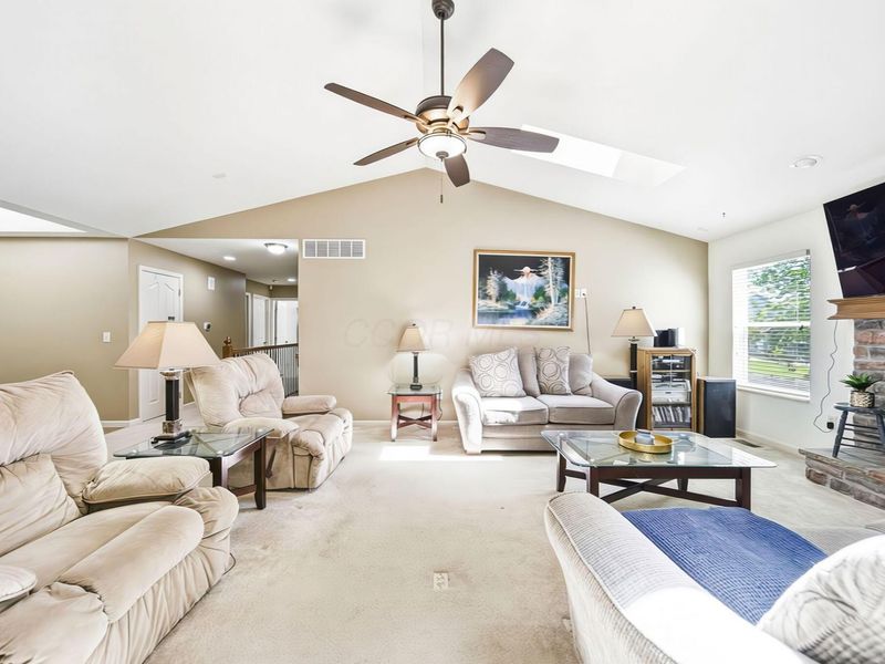 1913 Mallow Lane, Grove City, OH 43123 Photo 13