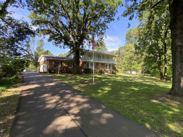 19785 69 HWY S, Savannah, TN 38372