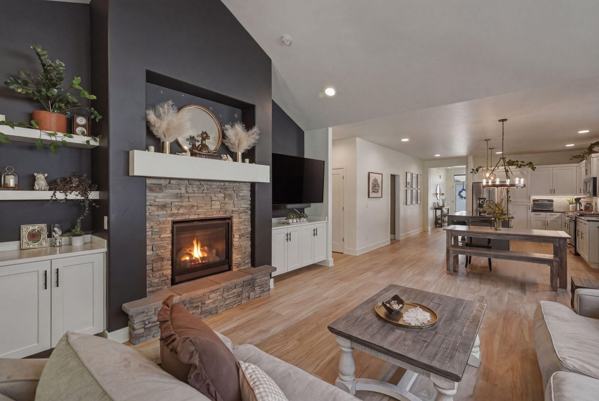 20873 SE Humber Lane, Bend, OR 97702 Main Photo
