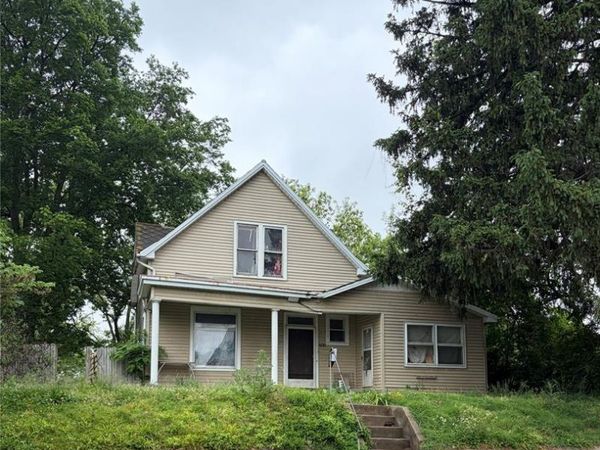 205 S Pacific Street , Cape Girardeau, MO 63703