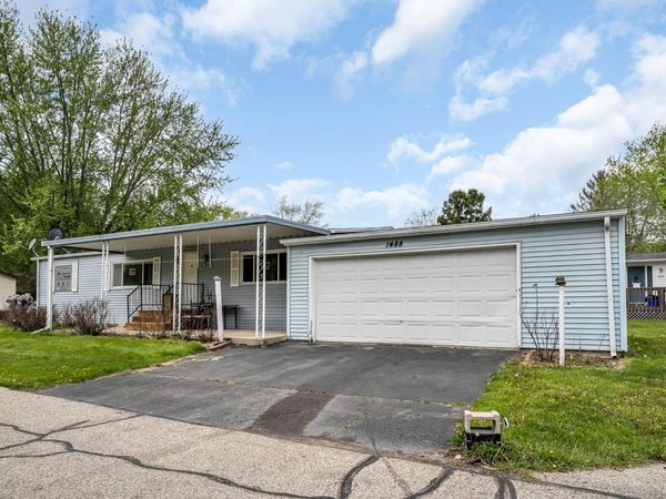 1488 Greenfield Ave, Lyons, WI 53105