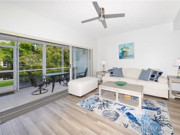 992 Woodshire LN, Unit D107, NAPLES, FL 34105