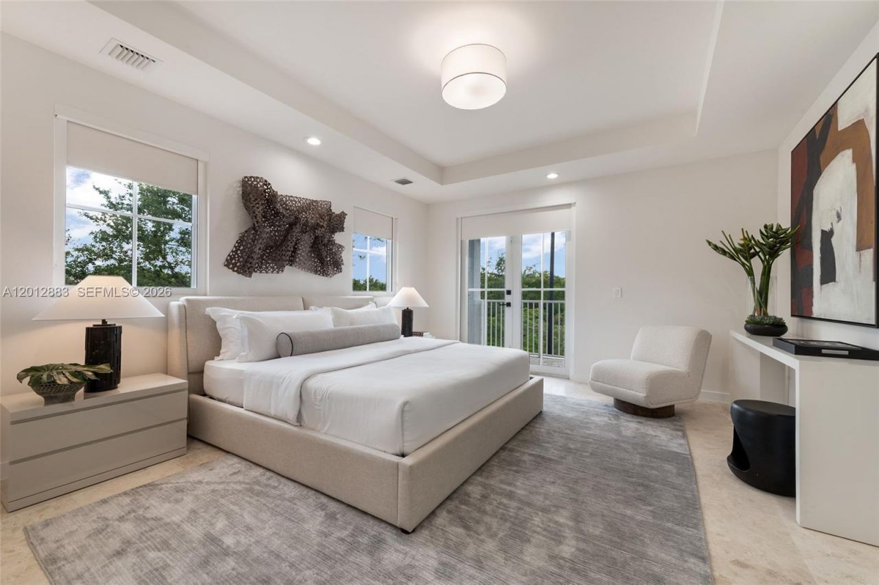 349 Madeira Ave , Unit 349, Coral Gables, FL 33134 Photo