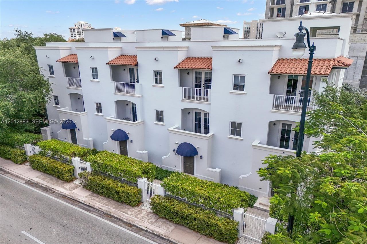 349 Madeira Ave , Unit 349, Coral Gables, FL 33134 Photo