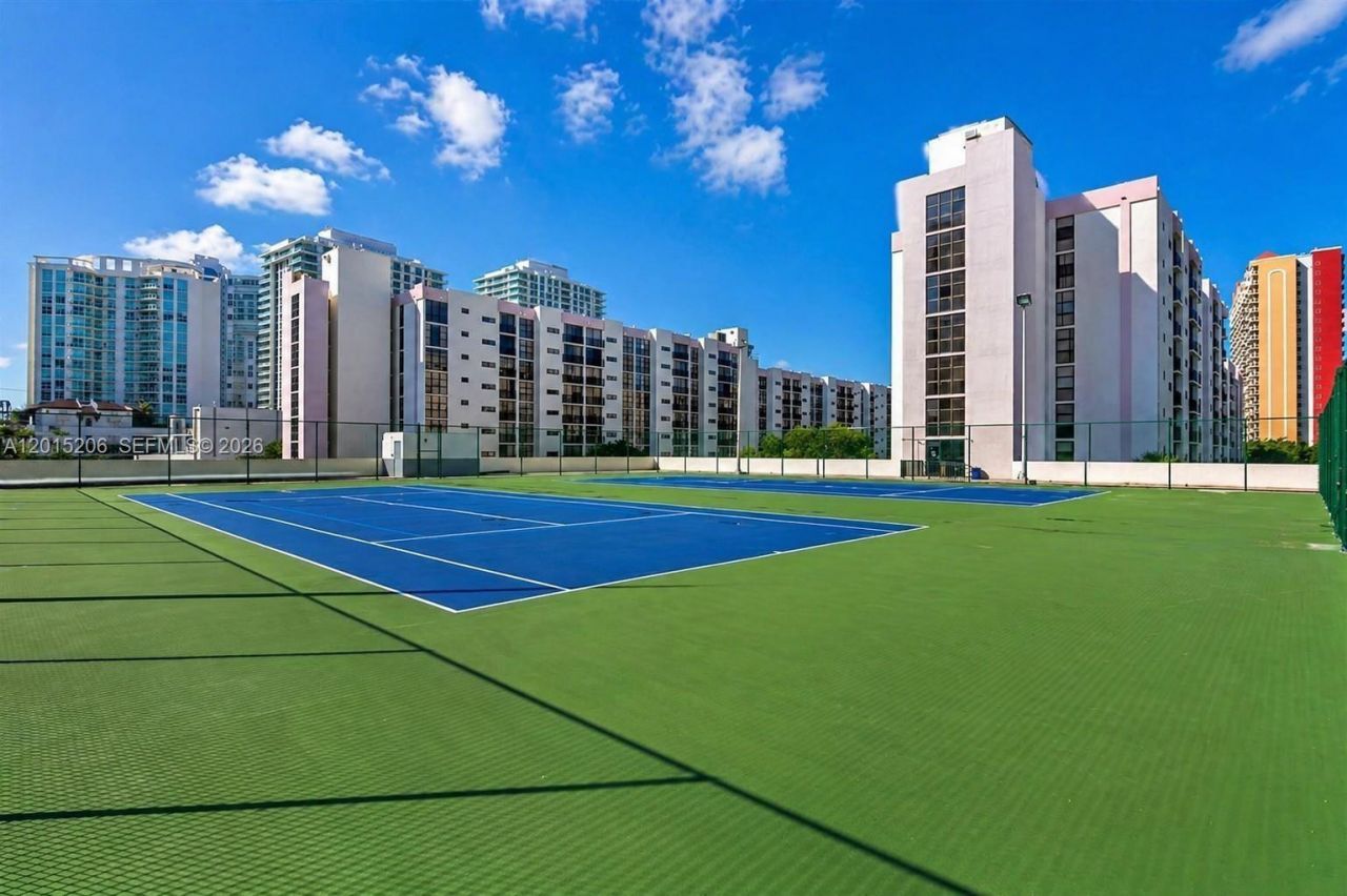 17011 N Bay Rd , Unit 503, Sunny Isles Beach, FL 33160 Photo