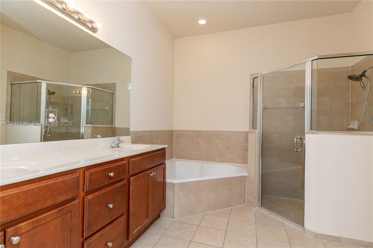17031 SW 92nd St , Unit 17031, Miami, FL 33196 Photo