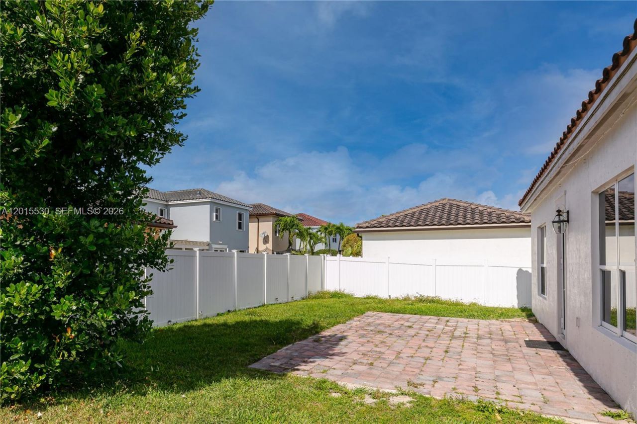 17031 SW 92nd St , Unit 17031, Miami, FL 33196 Photo