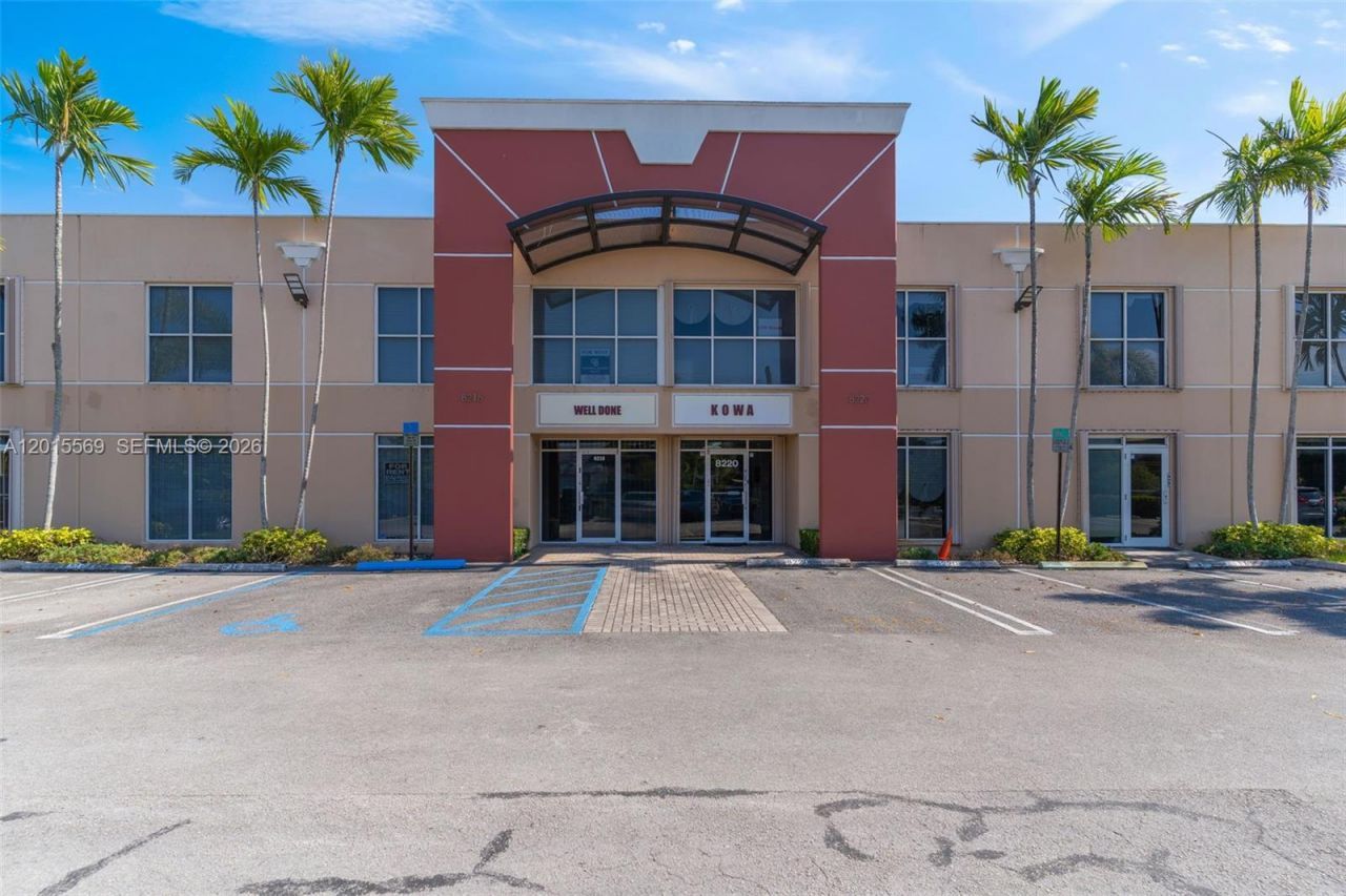 8216 NW 30th Ter , Unit 26, Doral, FL 33122 Photo
