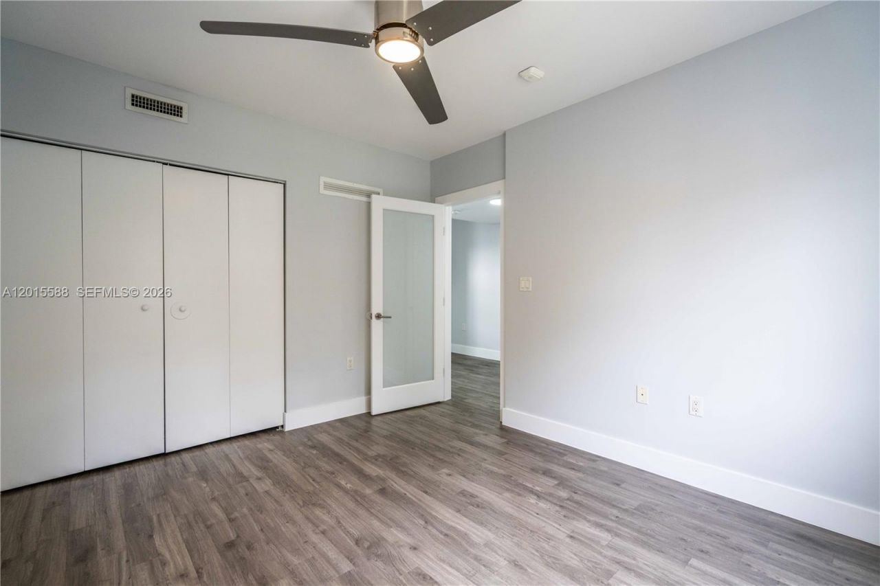 331 85th St, Unit 16, Miami Beach, FL 33141 Photo