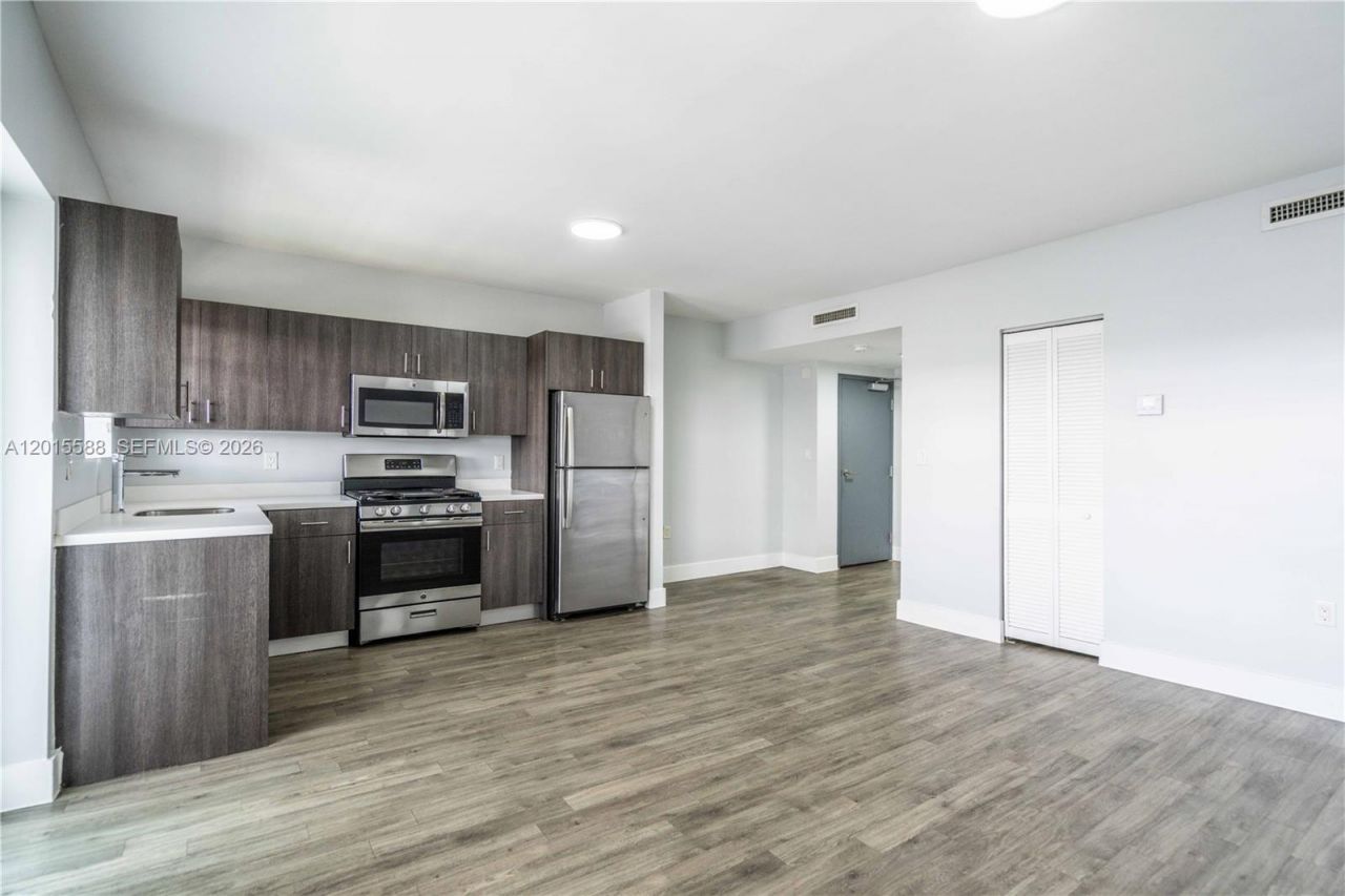 331 85th St, Unit 16, Miami Beach, FL 33141 Photo