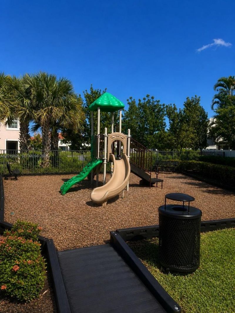 6835 Broadwater Ln , Lake Worth, FL 33467 Photo