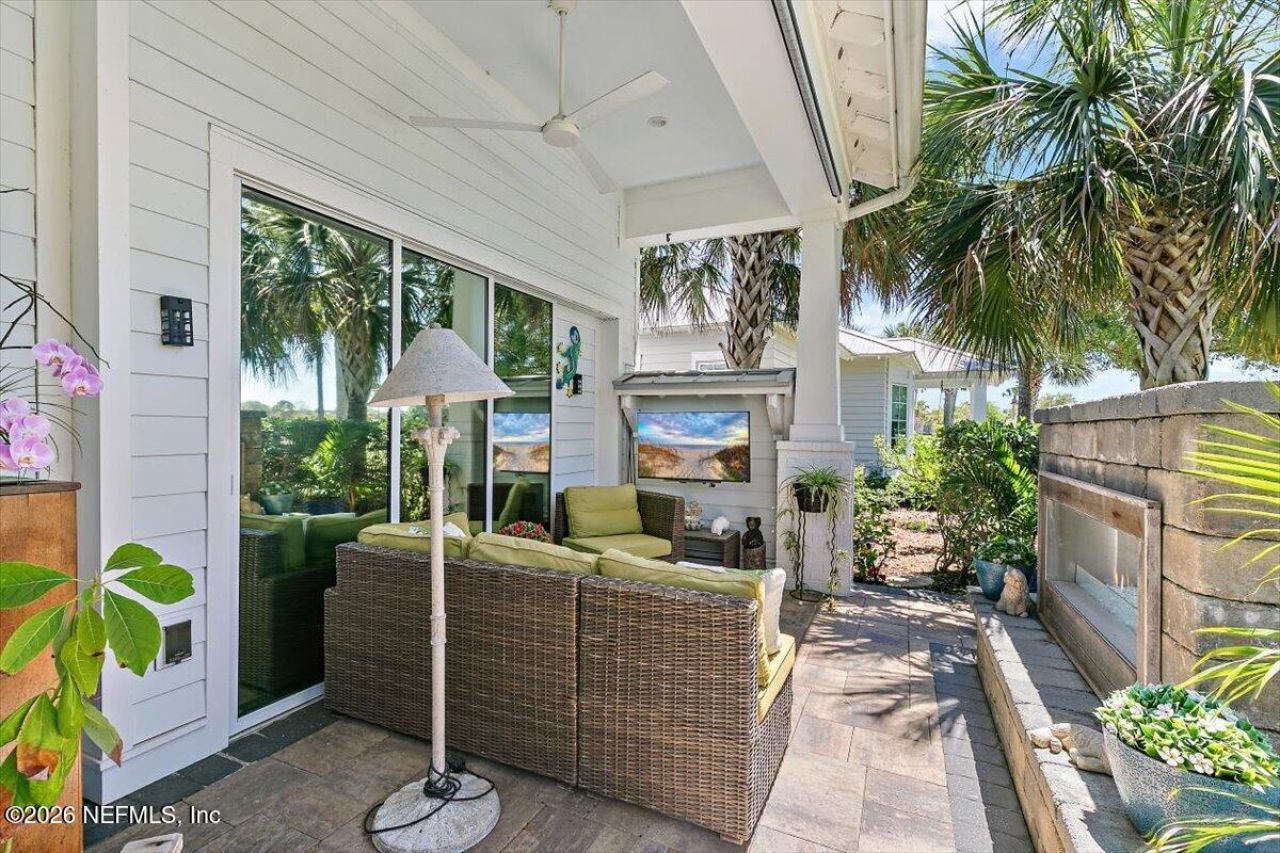 556 Timber Bridge Lane, Atlantic Beach, FL 32233 Photo
