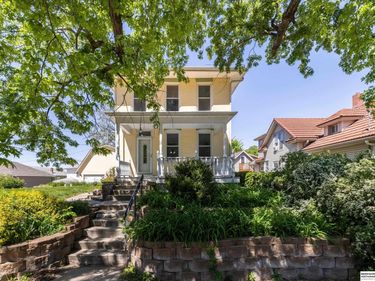 220 S 3rd Street , Council Bluffs, IA 51503