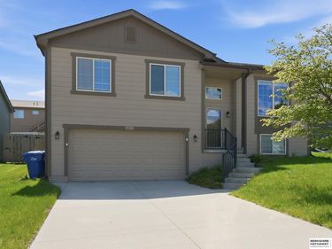 14213 Iowa Street , Omaha, NE 68142