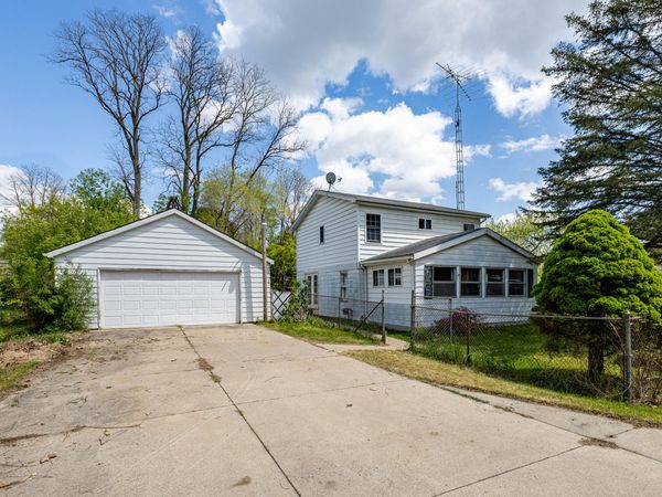 407 Bagg Avenue, Jackson, MI 49203