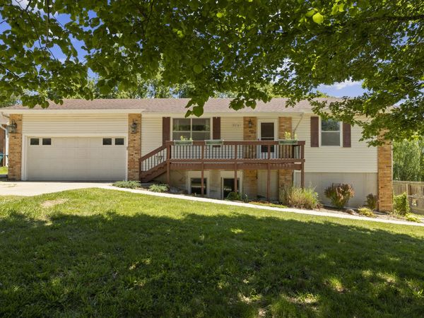 5834 S Iris Lane , Battlefield, MO 65619