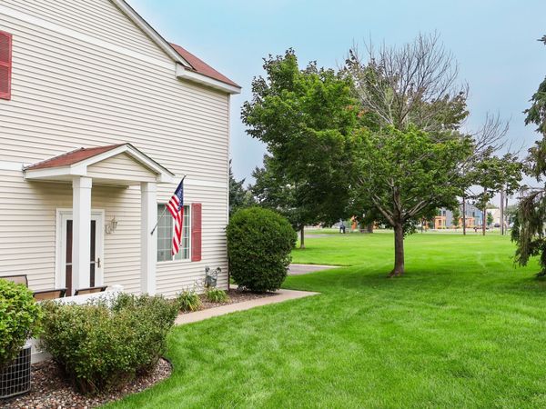 13049 Europa Trail Way N, Unit H, Hugo, MN 55038