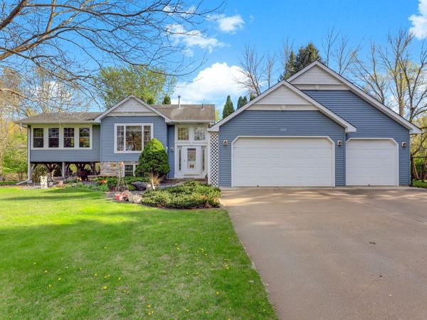12270 Europa Avenue N, Saint Paul, MN 55110