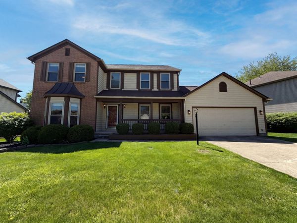 4976 Vicksburg Lane , Hilliard, OH 43026