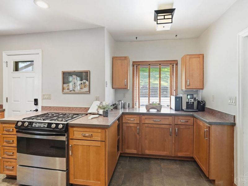 801 Ludlow Avenue, Cincinnati, OH 45220 Photo 19