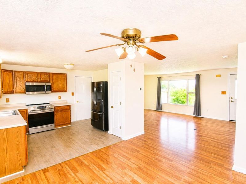816 Farmers Road, Washington Township, OH 45177 Photo 11