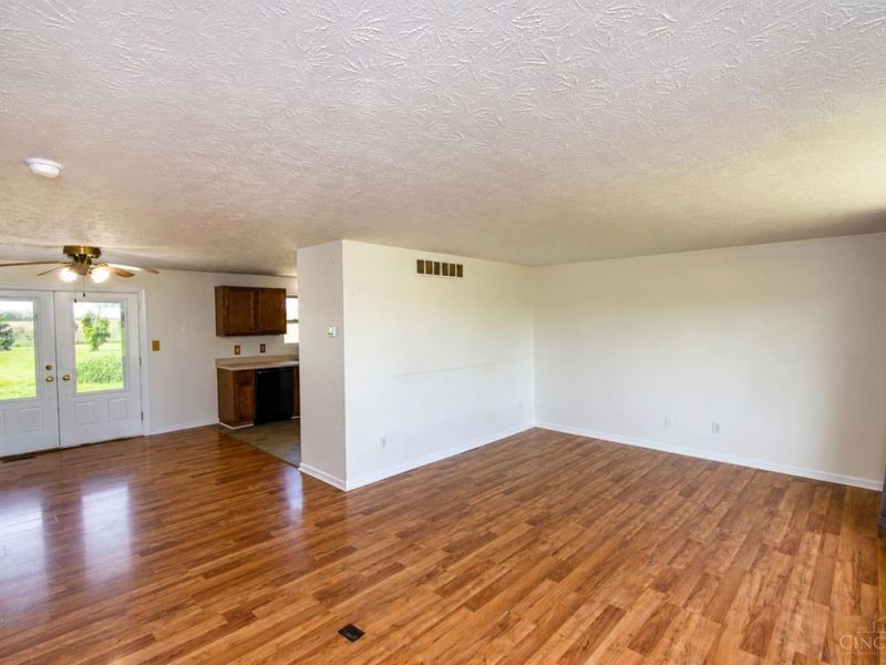 816 Farmers Road, Washington Township, OH 45177 Photo 3