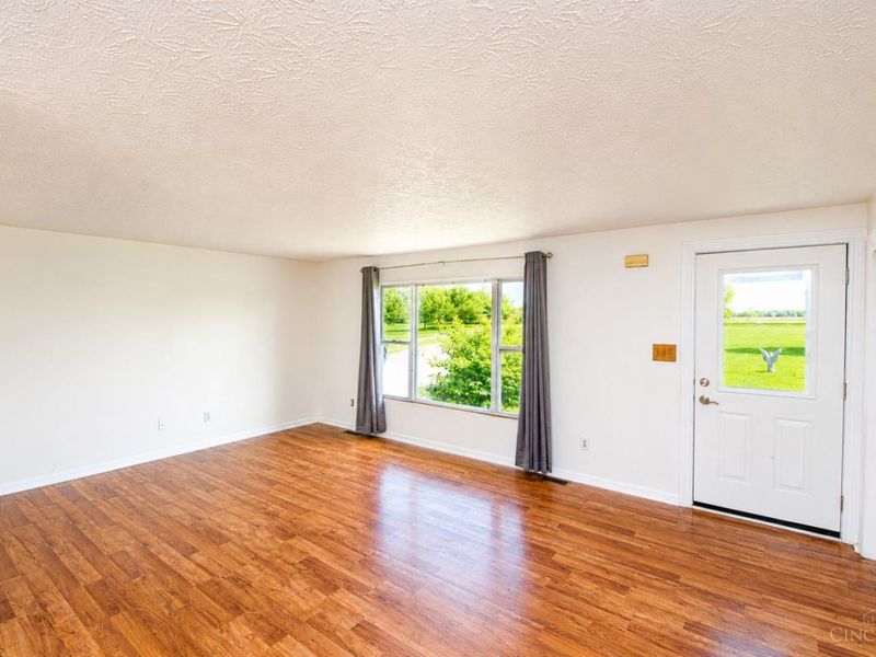 816 Farmers Road, Washington Township, OH 45177 Photo 4