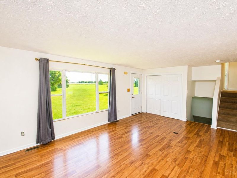 816 Farmers Road, Washington Township, OH 45177 Photo 6