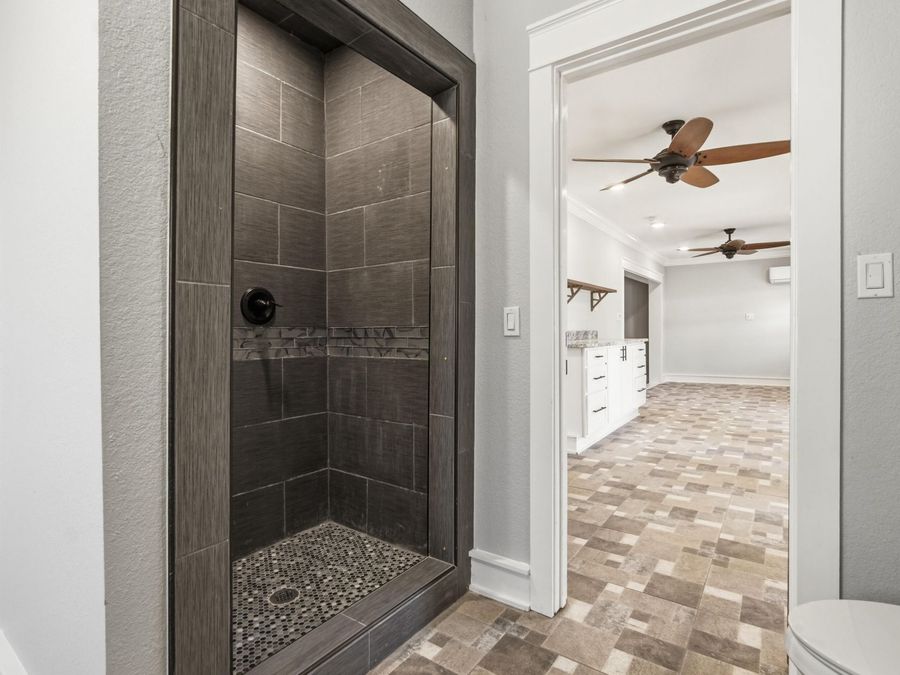 Property Image 105