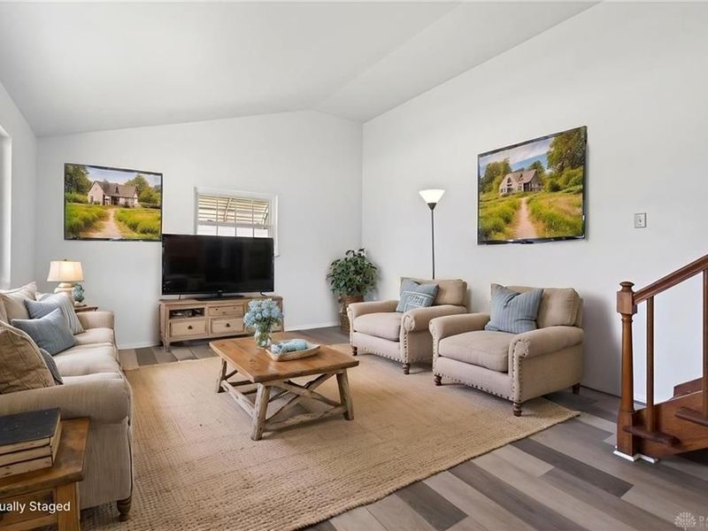 415 Falcon Drive, New Carlisle, OH 45344 Photo 6