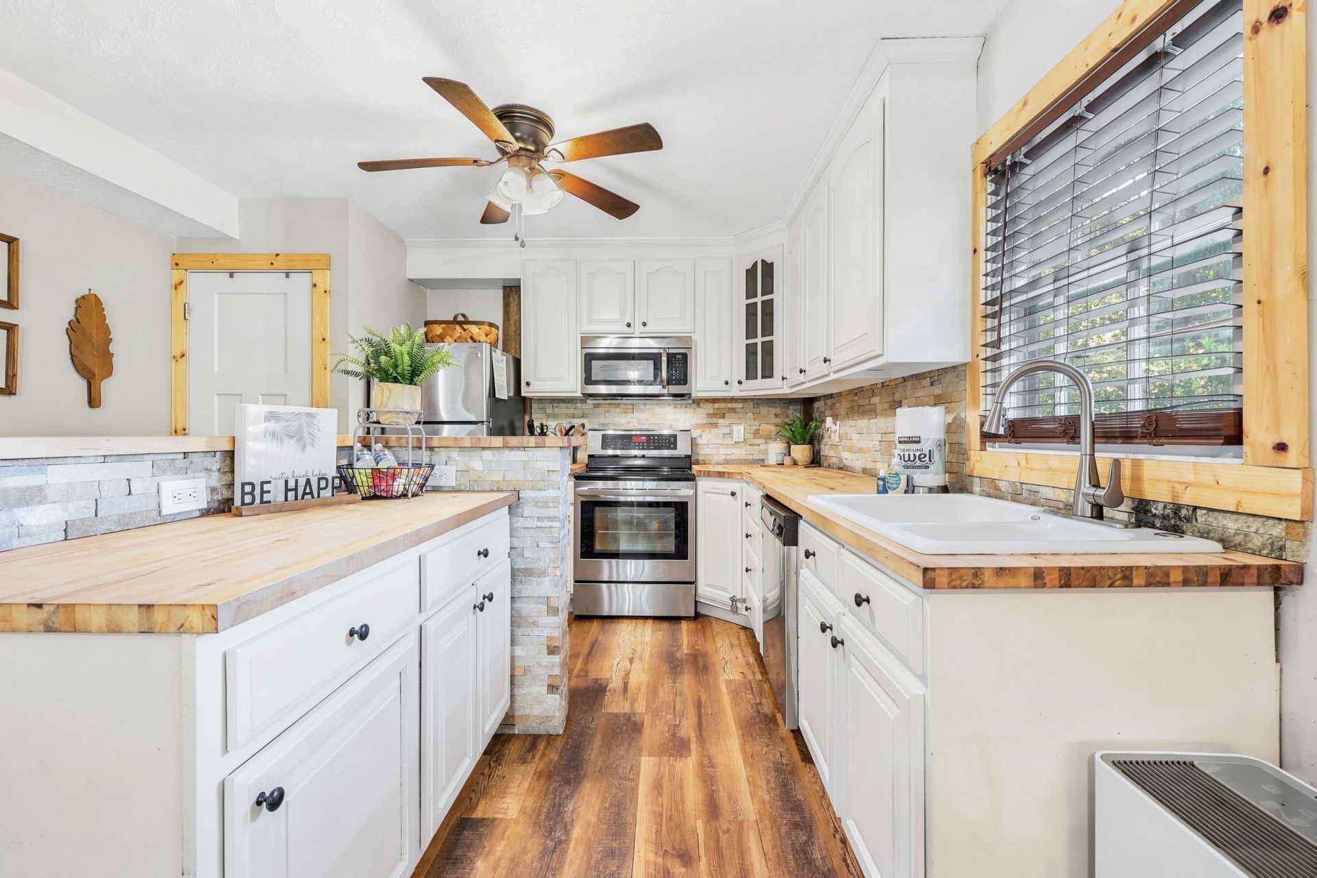 2419 Hilton Dr. Photo 11